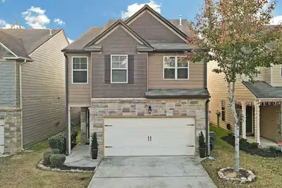 Image de Cozy Atlanta home near the airport - 3 miles