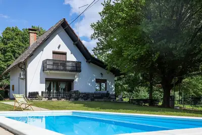 Image de Maison confortable Ă Milekovo Selo avec.