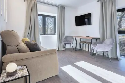 Appartement 'Marel' avec vue sur la montagne, Wi-Fi et climatisation