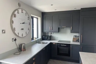 Image de 21 Victoria Court, Kilkee - sleeps 8 guests in 4 bedrooms