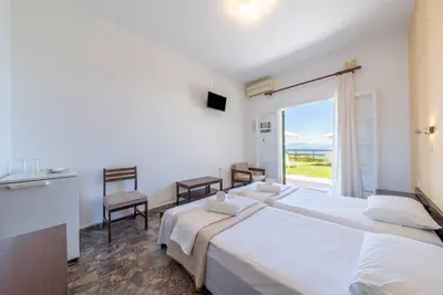 Image de Chambre 'Garden View 3' avec terrasse privée, Wi-Fi et climatisation
