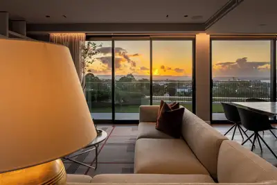 Image de An Invitation to Breathtaking Penthouse Apartment Views