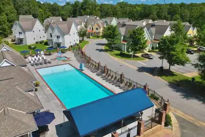Image de Charming 2-bdrm, 2 baths resort, WiFi in lovely Williamsburg, Virginia.