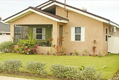 Image de Irie Smart Villa2 Charming 2bedroom house with WiFi, fitness room in Stonebrook