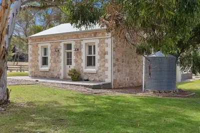 Image de Elins Farm Cottage, family friendly