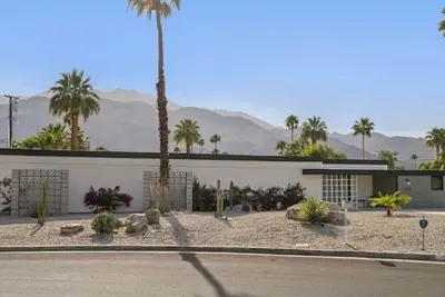 Image de Beautiful 4 bedrooms oasis in Palm Springs