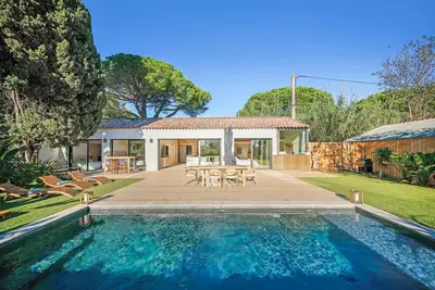 Image de 3min->Mer | 14p | Calme | Moderne | Jacuzzi | Bbq