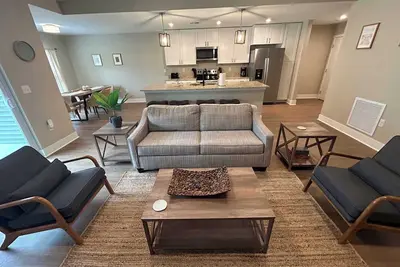 Image de Spacious 8br 8ba Combined Condos in Traverse City