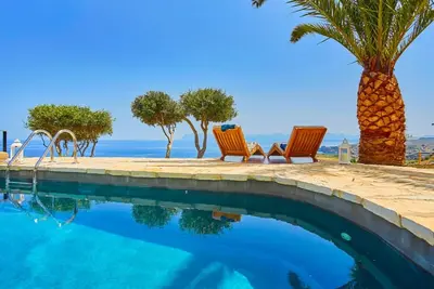 Image de Villa with Private Pool