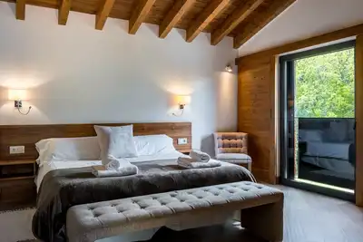 Image de Chambre sur les montagnes avec vue sur les montagnes, terrasse partagée et Wi-Fi