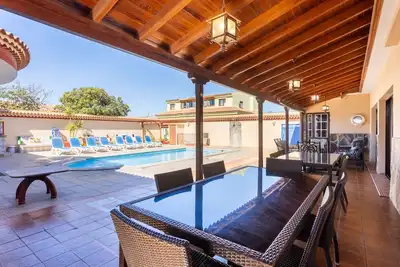 Image de Vivienda Vacacional Floratere. Piscina y relax.