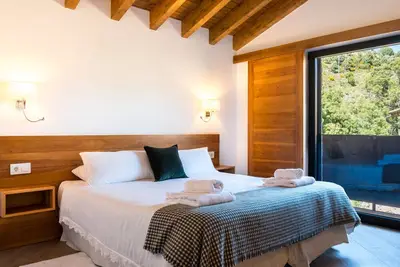 Image de Chambre 'Galana Con Terraza' avec vue sur les montagnes, terrasse privée et Wi-Fi