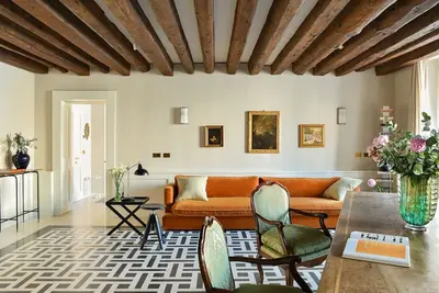 High end Apartment rental in Venice