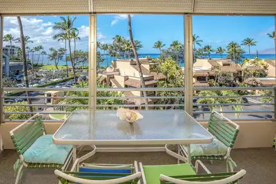 Image de Kamaole Beach Royale #312 3nd Flr, Ocean View, Steps from Beach, Full Kitchen