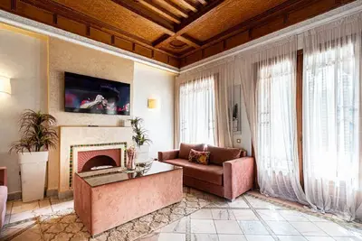 Image de Charming Villa with Pool & Garden – Perfect for Relaxing Getaways 2