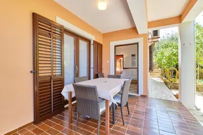 Image de Apartment Ady 1 in Mali Lošinj, offering accommodation for up to 5 people.