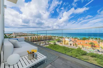 Image de Luxurious 3-Bedroom Penthouse on Eagle Beach – Aruba's Finest