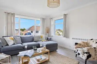 Image de Croyde comfort, walk to beach with parking & garden