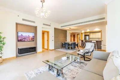 Image de Luxury 4br Apartment with Free Riva Beach Access