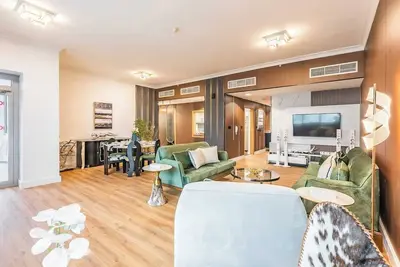 Image de This apartment is a 2 bedroom(s), 2. 5 bathrooms, located in Dubai, Dubai.