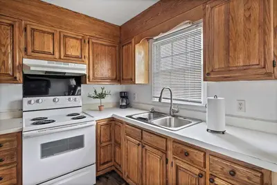 Image de 3-bedroom building in delightful Greensboro with Ac, WiFi. Enjoy your stay