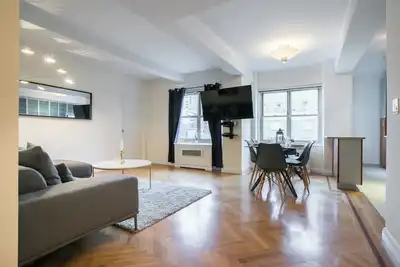 Image de Amazing 3 Bed on Park Avenue w/ W/D and Gym #6114