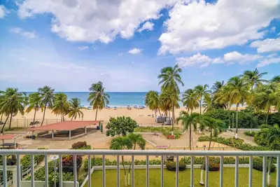 Image de Family Beach Getaway- Isla Verde Paradise