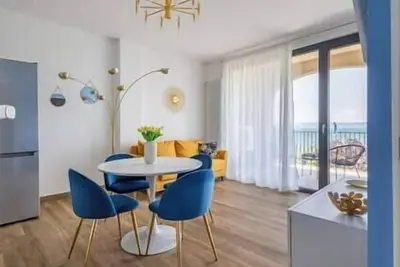 Image de Position Terrace 2 bedrooms Wi-Fi Kitchen Tv 4k