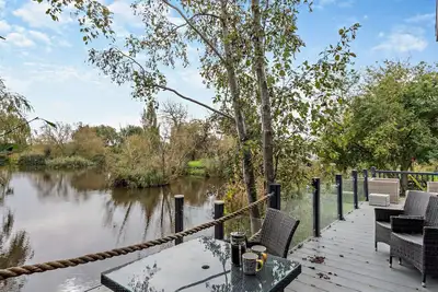 Image de Kingfisher Lodge - Trois Chambres Maison, Couchages 4