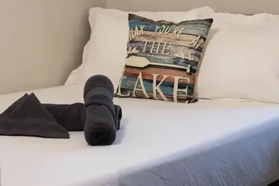 Image de Cozy Beachside Getaway – Steps from Balm Beach!