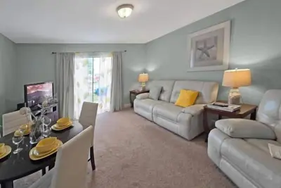 Image de Sandy Bottom-Toes in the Sand! Possibly the best location in Biloxi. Book Now! ! !