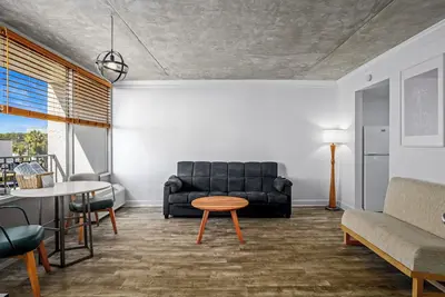 Image de Private bedroom with a separate living area!