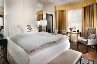 Image de Starlet Queen Refuge, Staypineapple, Comfort Redefined, Union Square’s Spotlight