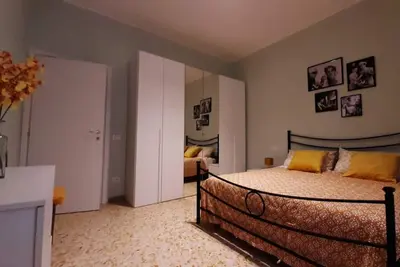 Image de Spacieuse demeure avec patio entièrement équipée de tout le confort