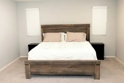 Image de 4-bedroom house in marvelous Roseville with WiFi, Ac