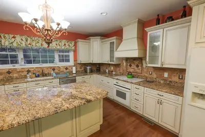 Image de Spacious 5-bedroom house with WiFi and Ac in charming Martinsville