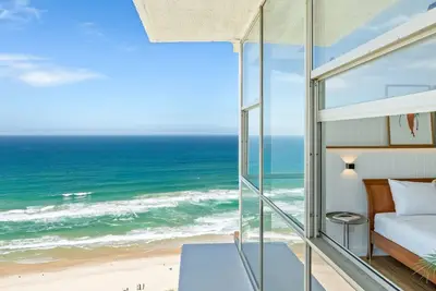 Image de The Paradise Suite - 250m to Surfers Beach