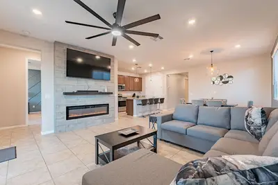 Image de Saguaro Heaven, Charming 4-bedroom + sleeping sofa, WiFi, Ac in  Sahuarita Az