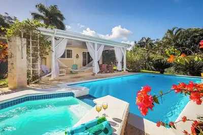 Image de Spend the winter in a villa with private pool!