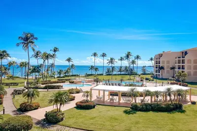 Image de Crescent Beach Apt | Ocean View