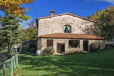 Image de Apartment in farmhouse with exclusive pool in the Tuscan hills.