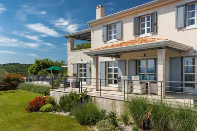 Image de Villa with pool in Istria for 8 persons, with a wonderful panoramic view