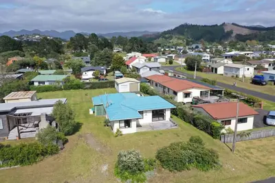 Image de Budget-Friendly Whangamata Bach with Decks, Bbq & Large Backyard