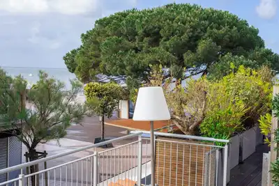 Image de Spacieux appartement vu Bassin