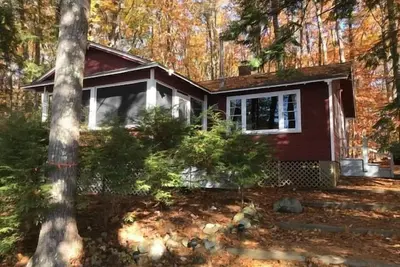 Image de Charming and Cozy 3 Bedroom Dog Friendly Winnipesaukee Cottage