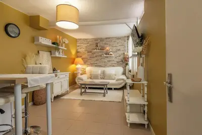 Image de Hidden Chic