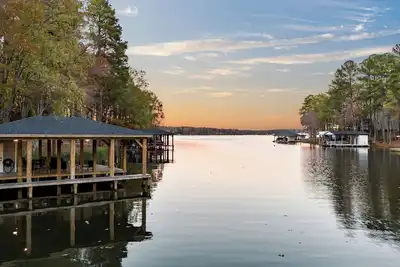 Image de Lakin` Memories - Sleeps 18 - New Rental