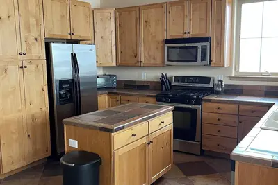 Image de 3-bedroom house in cool Gypsum with WiFi, Ac. Enjoy your stay