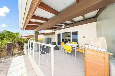 Image de Hh2-Sleeps 4, Private Unit, Infinity Pool, Bbq, Hot Tub And Amazing Views