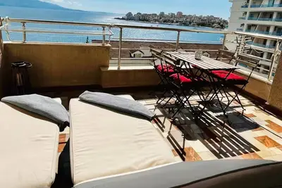 Charming 2-bedroom apartment in brilliant Sarande with full sea view
